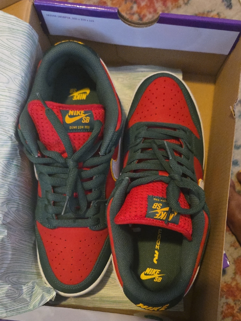 Nike SB Dunk Low Pro Men's Sneakers — Red & Dark Green